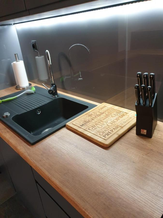 Apartament Skarbowa 1& Parking 莱什诺 外观 照片