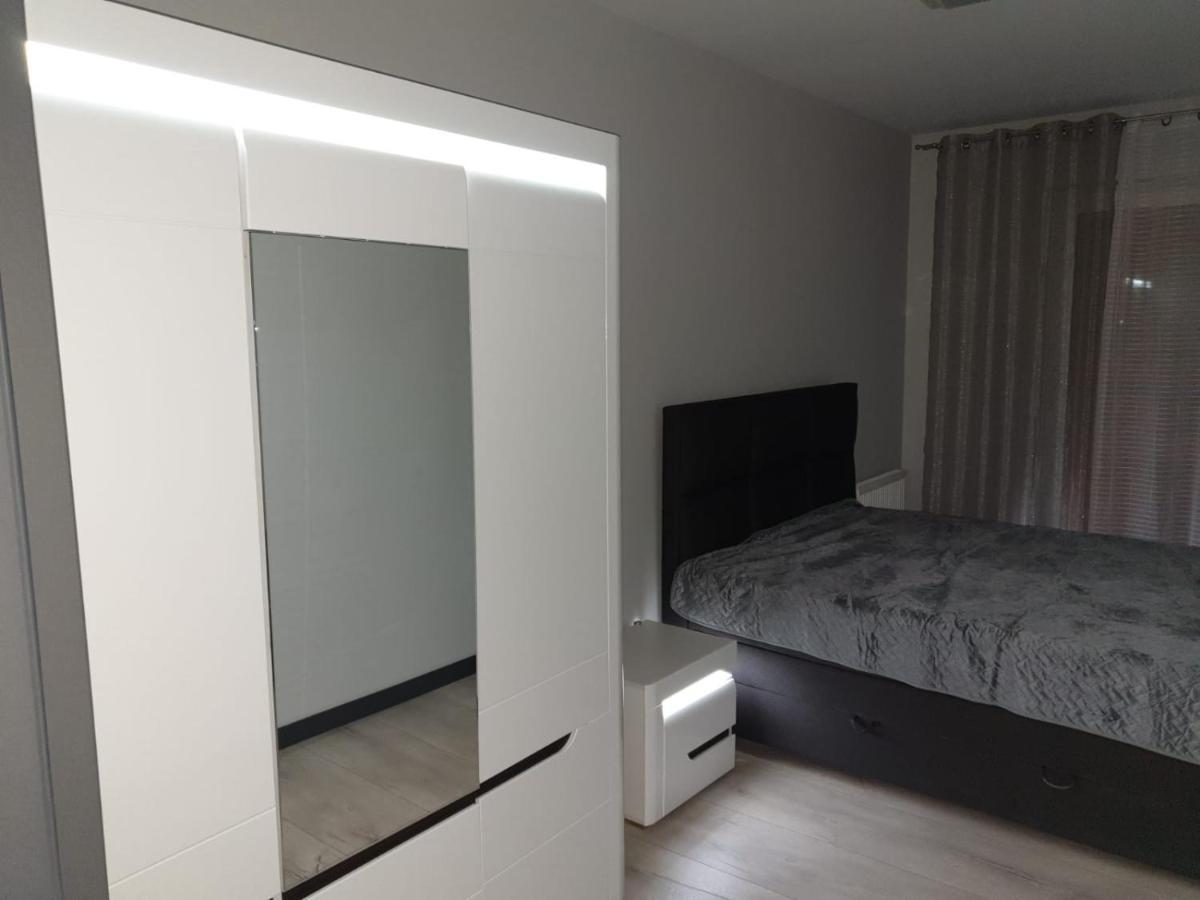 Apartament Skarbowa 1& Parking 莱什诺 外观 照片